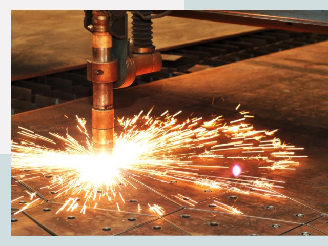 Плазменная резка металла в Кингисеппе от 623 руб.